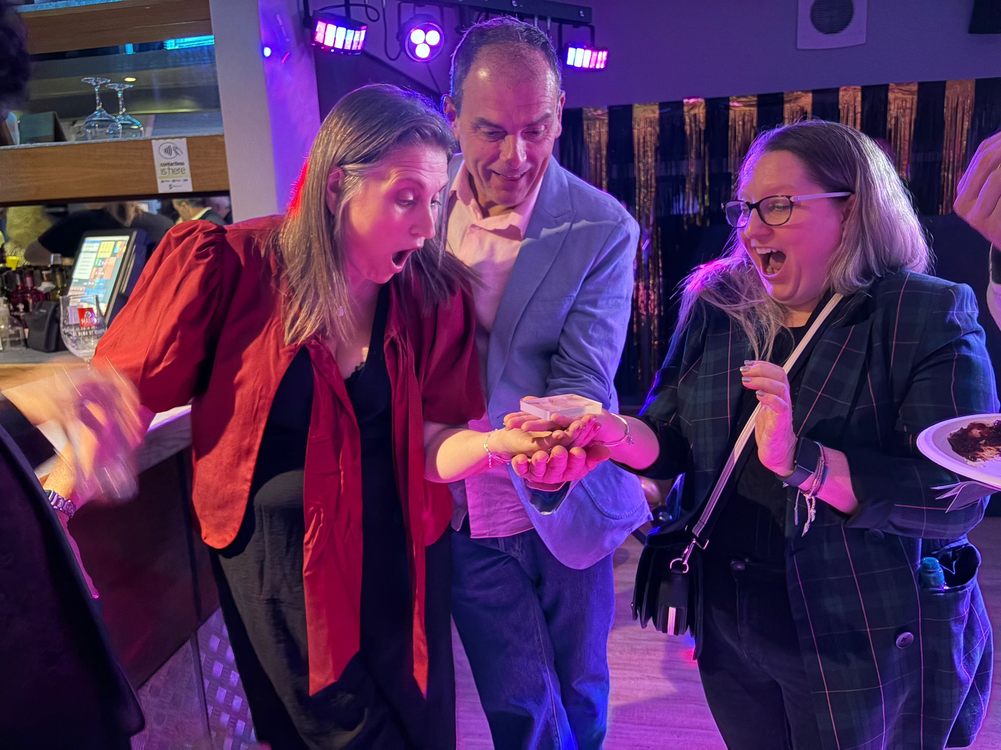 "Professional Leicester magician performing close-up magic at an event"