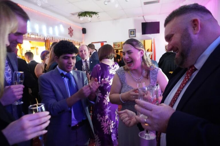 Dvishan, top Leicestershire magician, performing magic at a live event